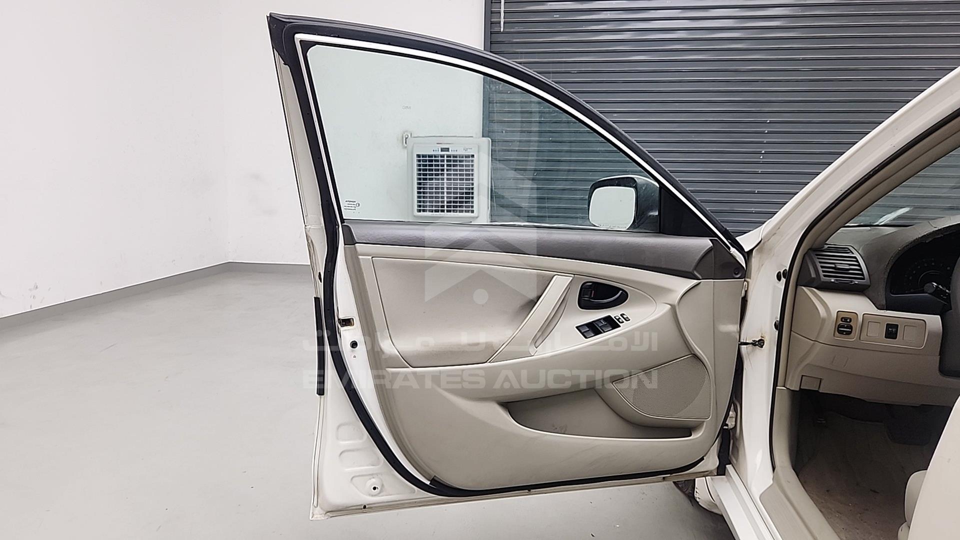 2008 TOYOTA CAMRY VIN: 6T1BE42K48X506143