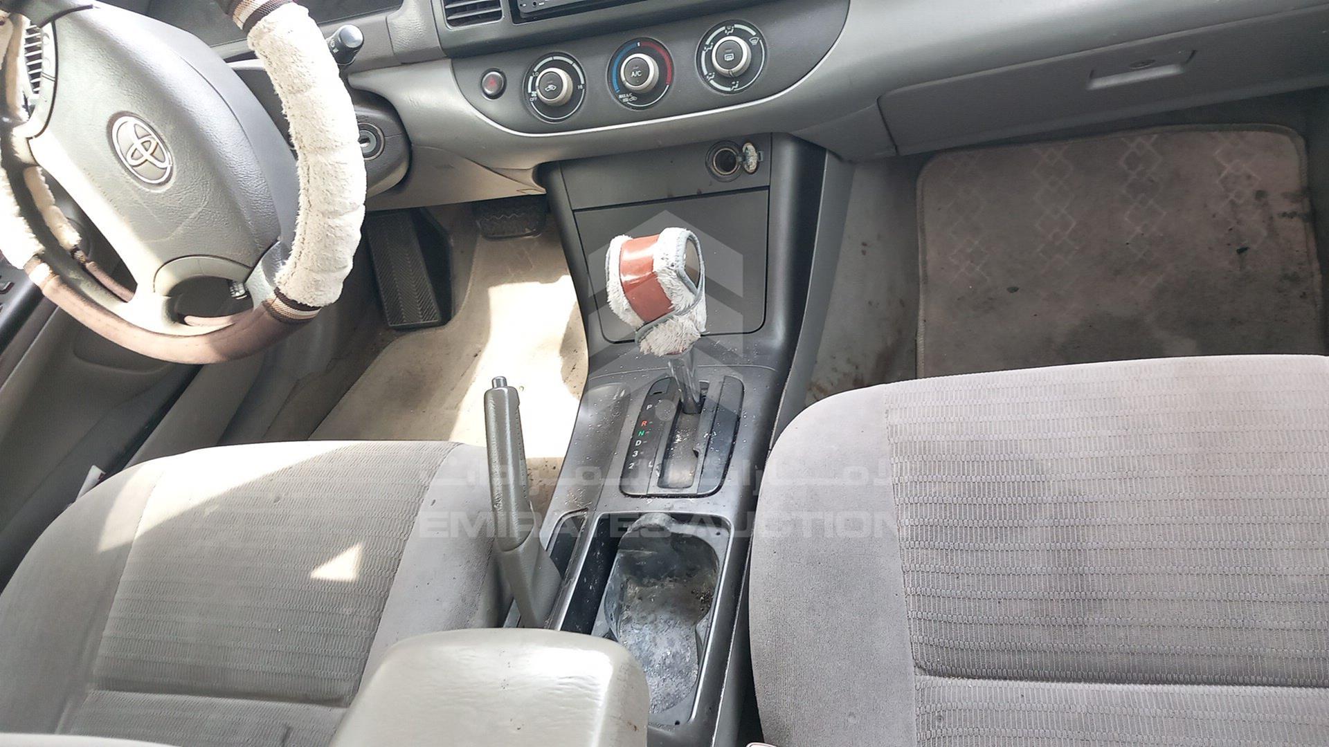 2005 TOYOTA CAMRY VIN: 4T1BE32K95U963968