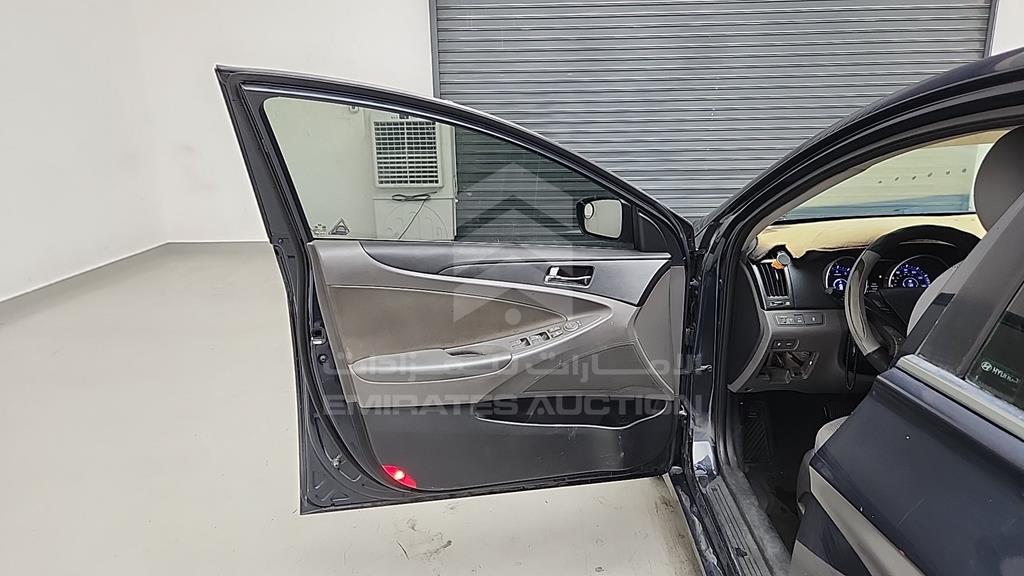 5NPEB4AC4BH172148 - 2011 HYUNDAI SONATA - #517690