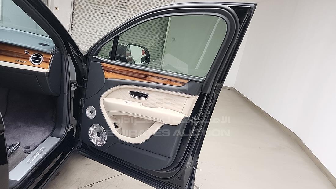 2025 Bentley Bentayga — Front Right Door — Photo 33
