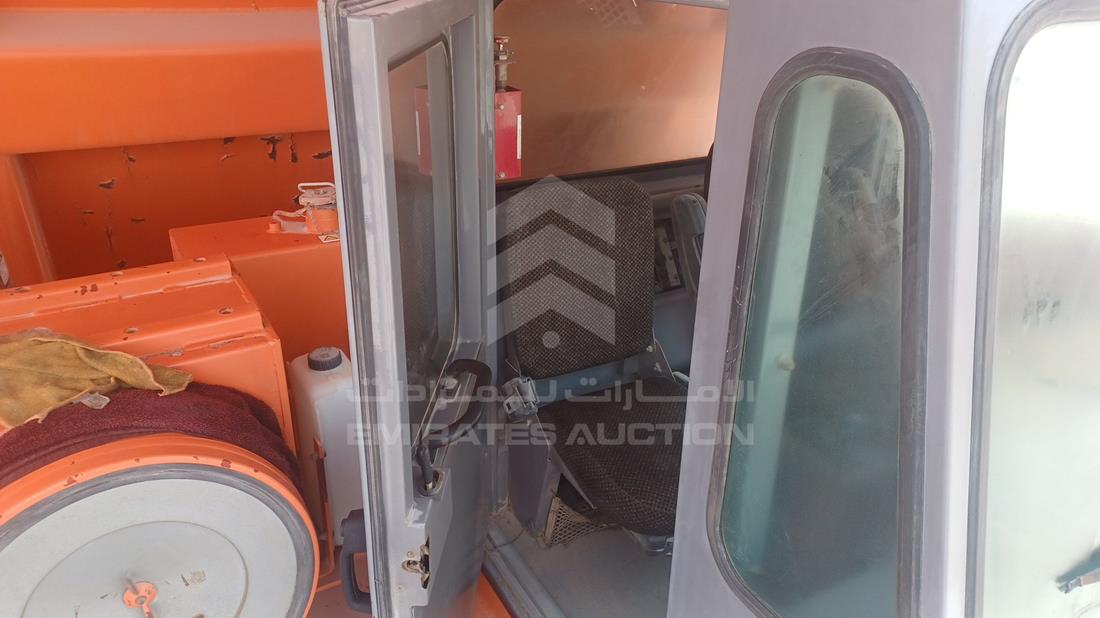 2012 Hitachi EH1100-3 — Front Right Door — Photo 20