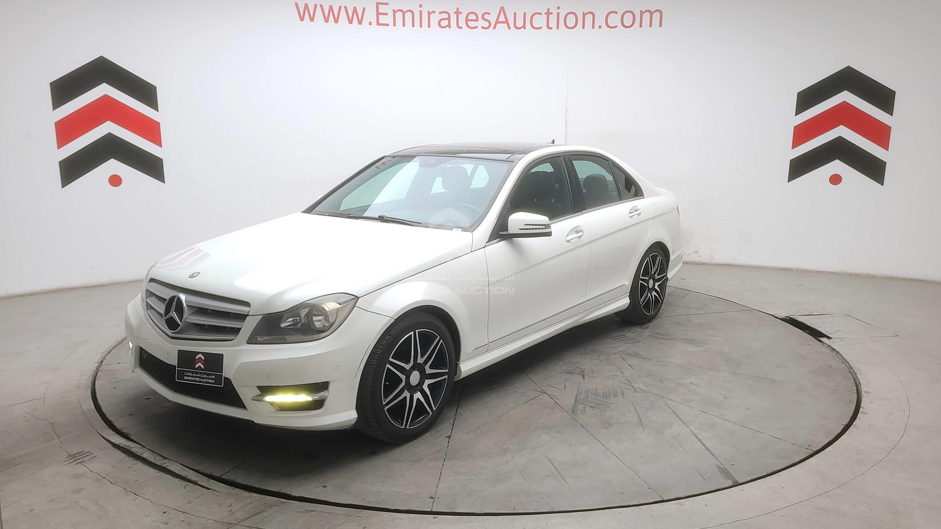 2014 MERCEDES C200 VIN: WDDGF4JB1EA902927