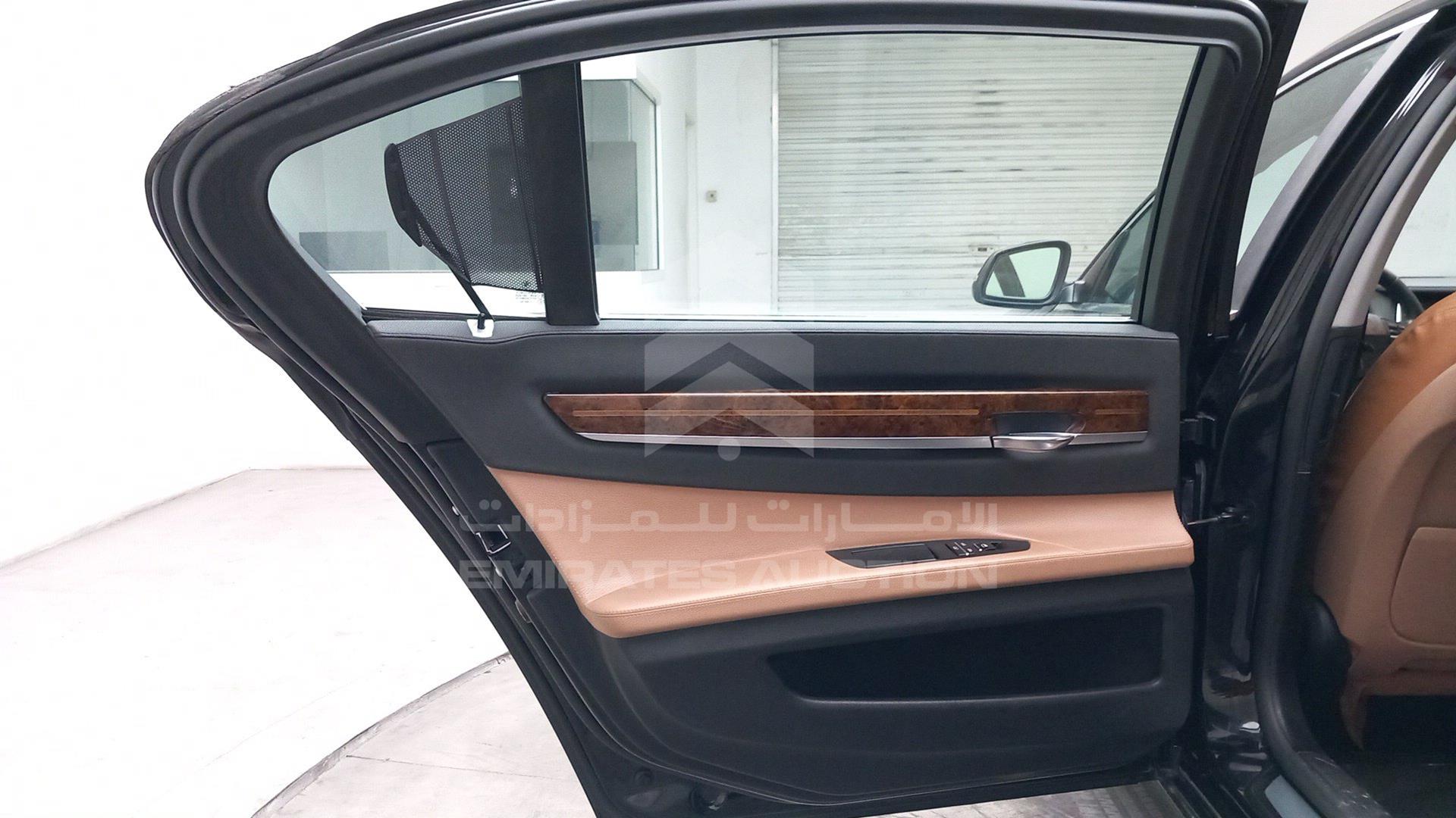 2014 BMW 730 VIN: WBAYE2104ED304802