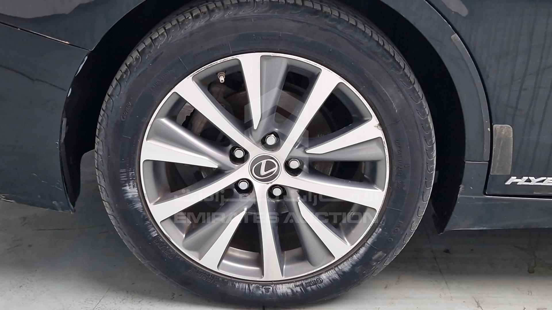 2019 LEXUS ES 300H VIN: JTHB21B11K2011898