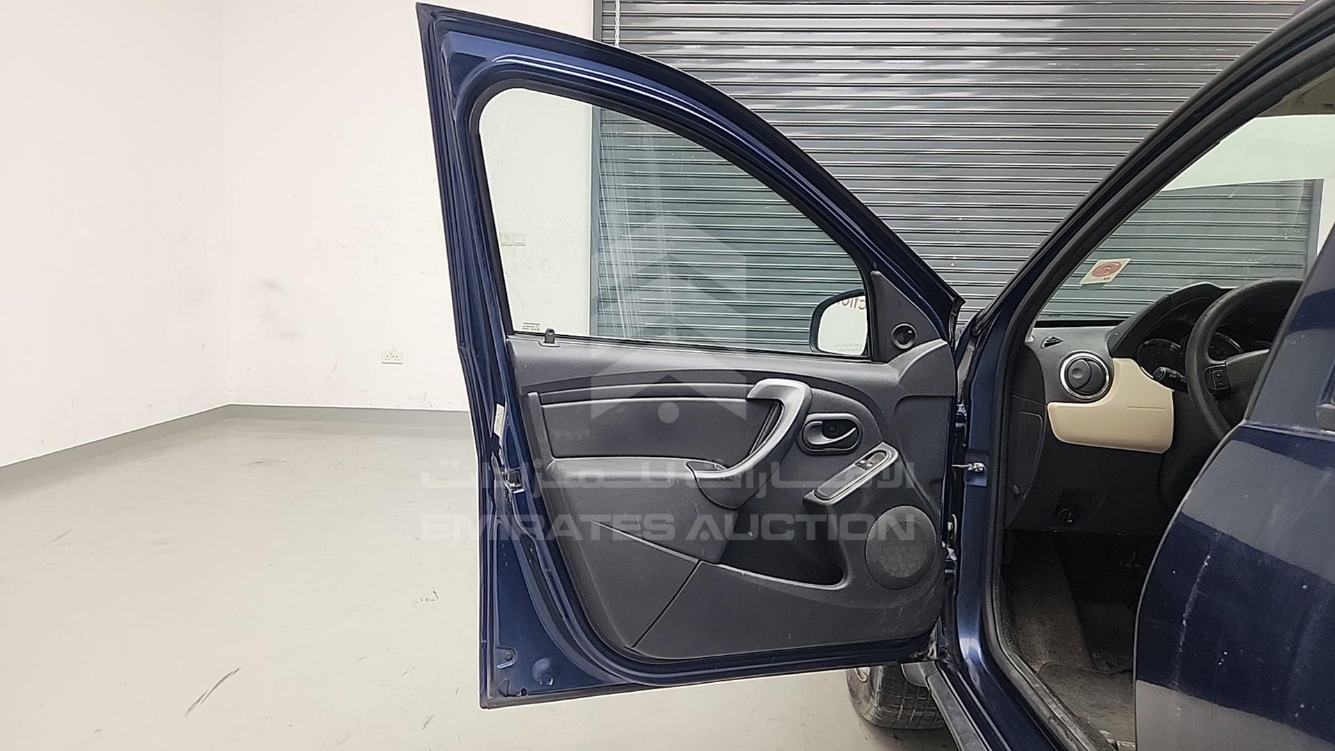 2017 RENAULT DUSTER VIN: VF1HSRCH8HA528635