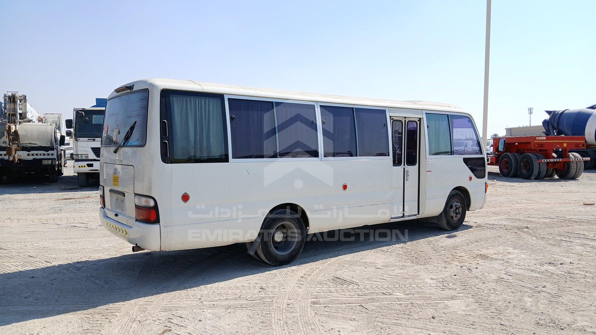 2006 TOYOTA COASTER VIN: JTGFB518661015940