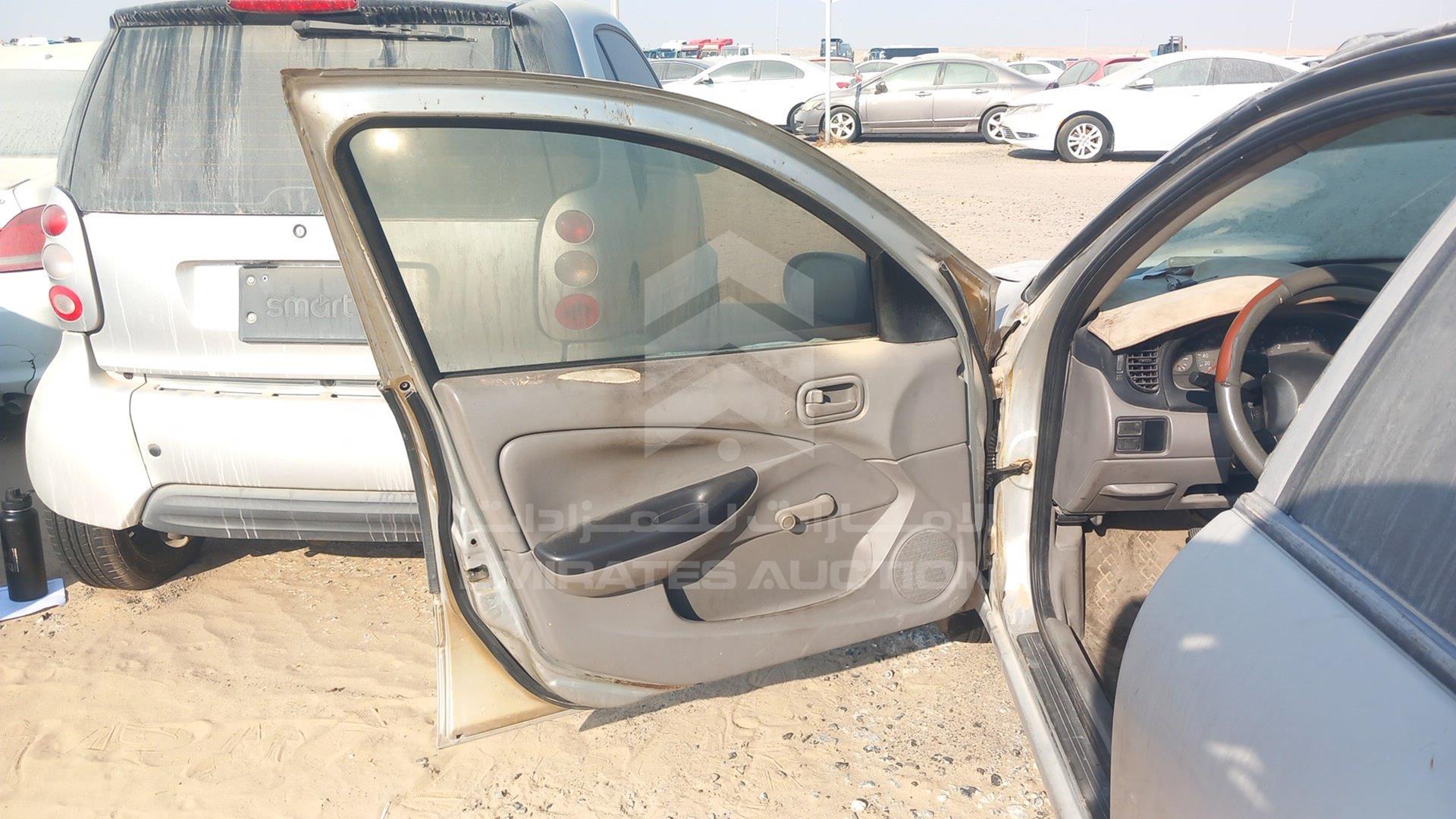 2002 NISSAN SUNNY VIN: JN1EN61SX2W055861