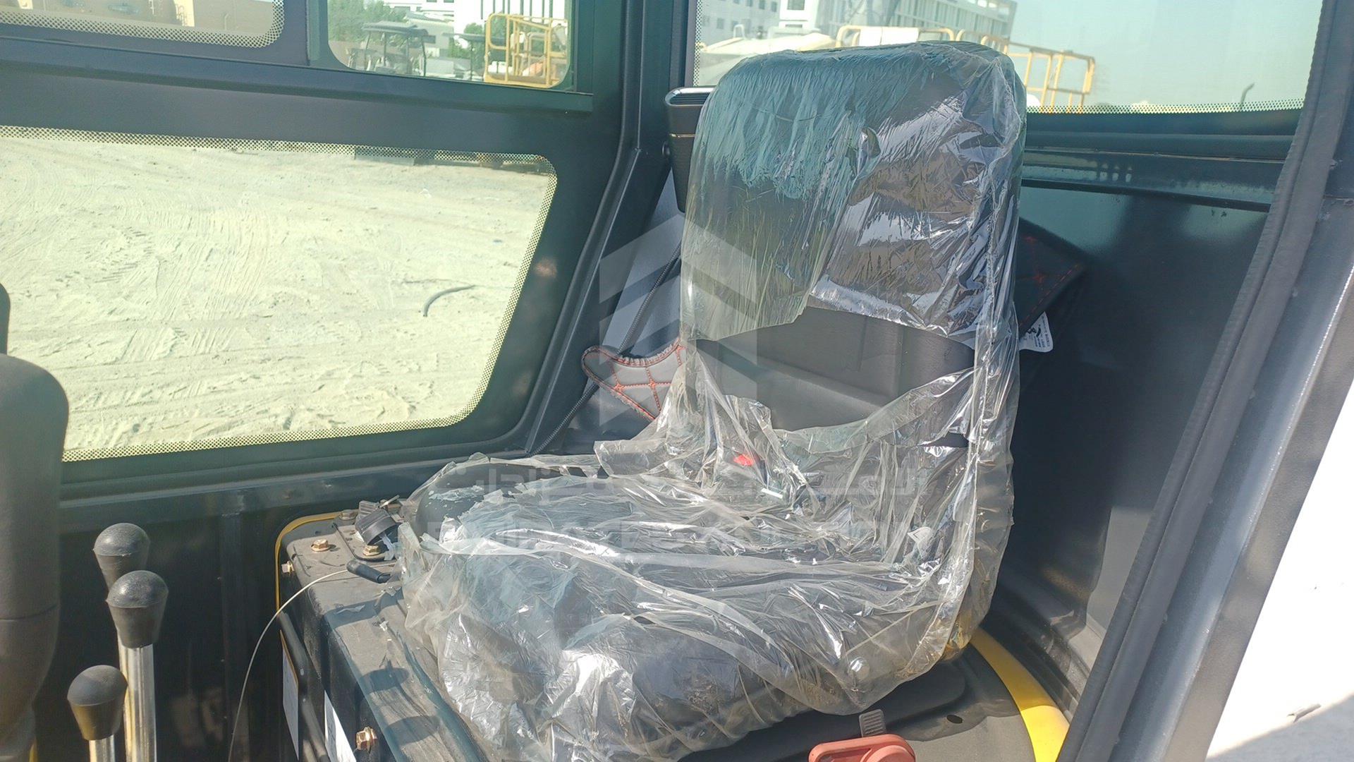2024 EXCAVATOR --- VIN: SLP241515634