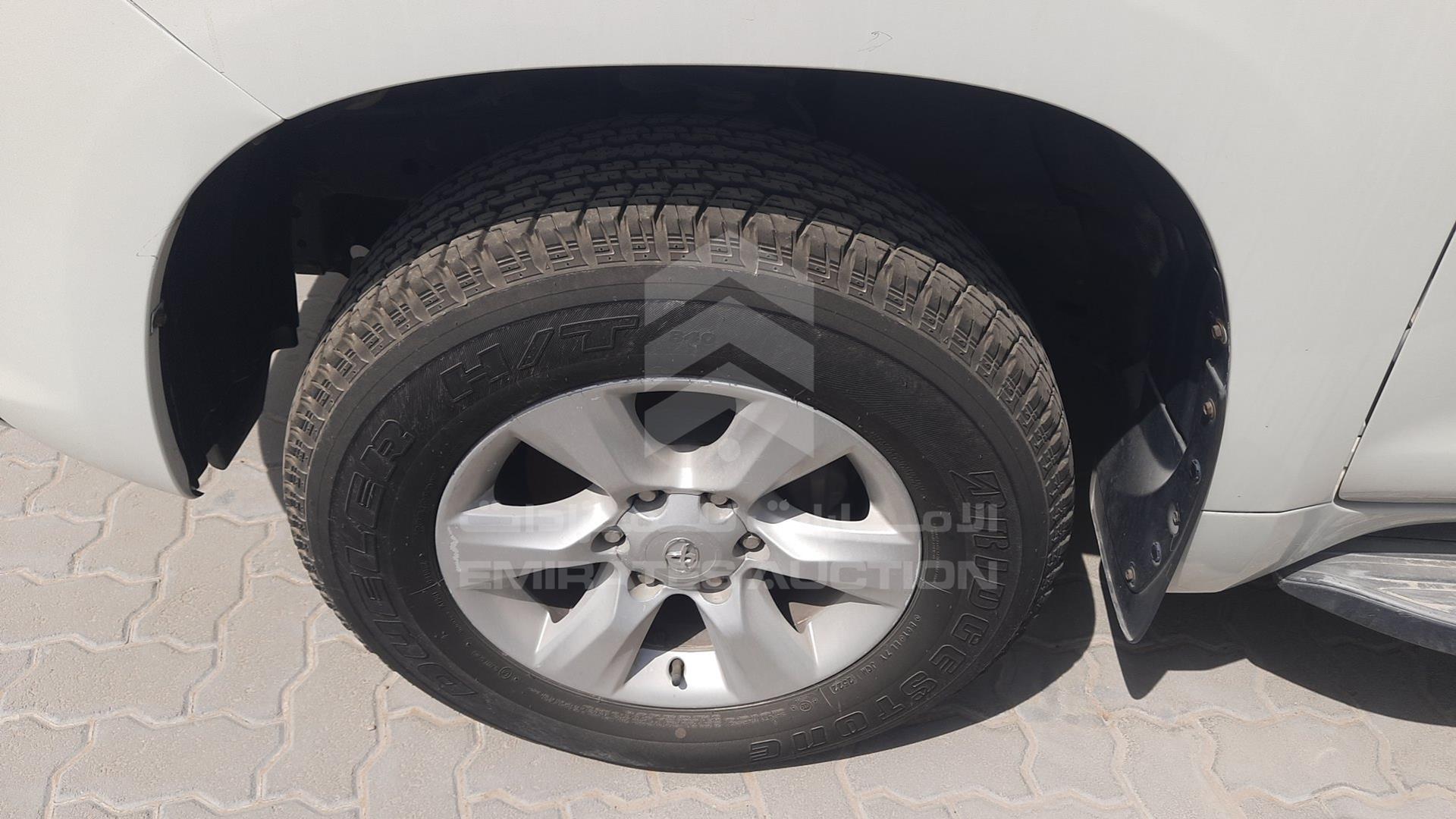 2011 TOYOTA LAND CRUISER PRADO VIN: JTEBU9FJ0B5010465