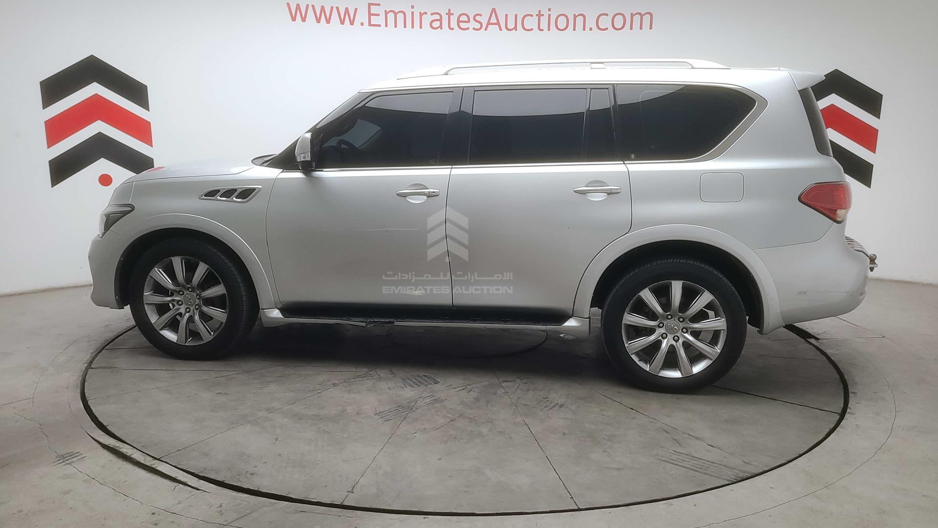 2011 INFINITI QX56 VIN: JNRAZ25Y2B9000763