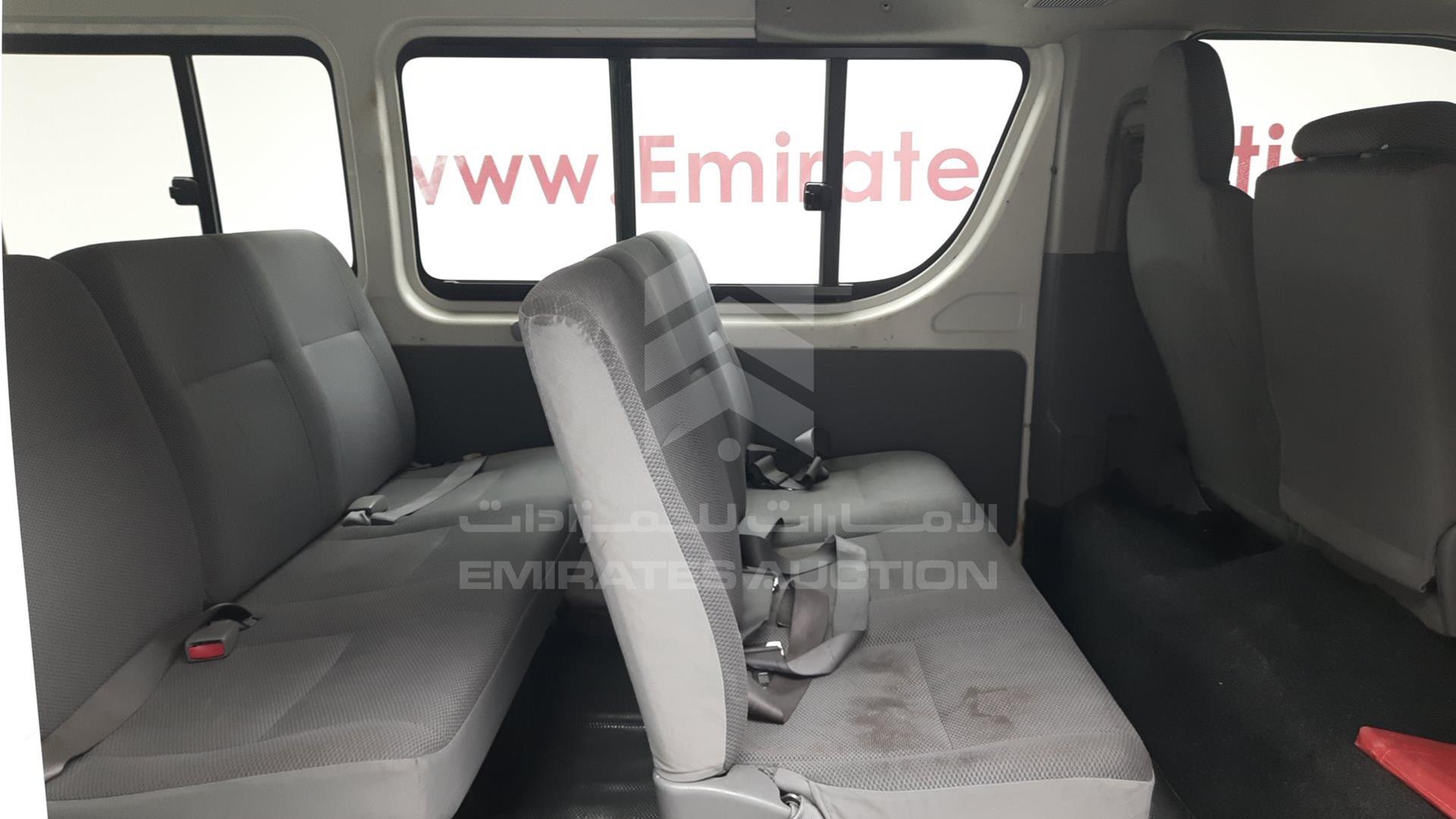2007 TOYOTA HIACE VIN: JTGJX02P575007598