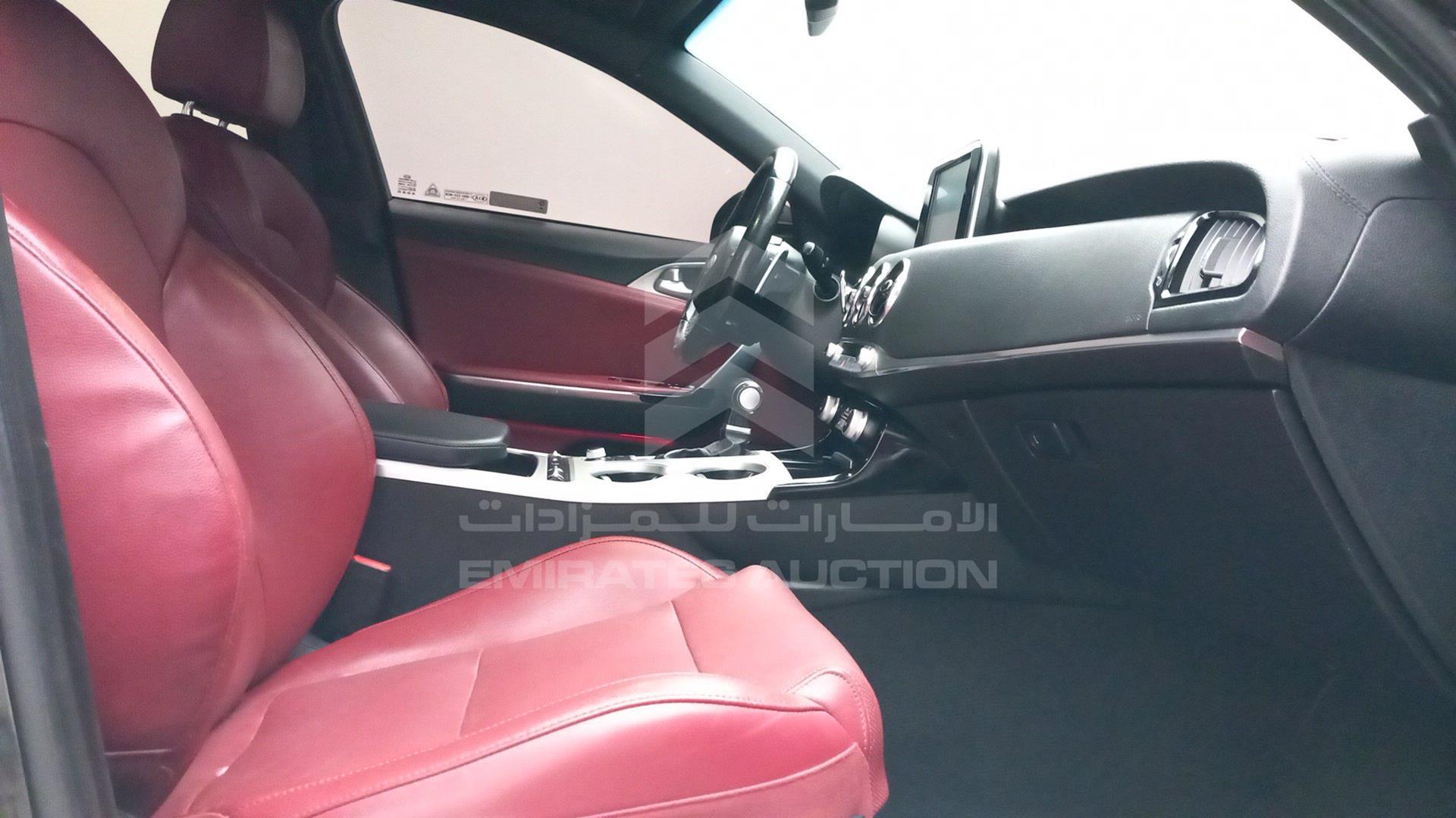 2019 KIA STINGER VIN: KNAE35LC3K6051537