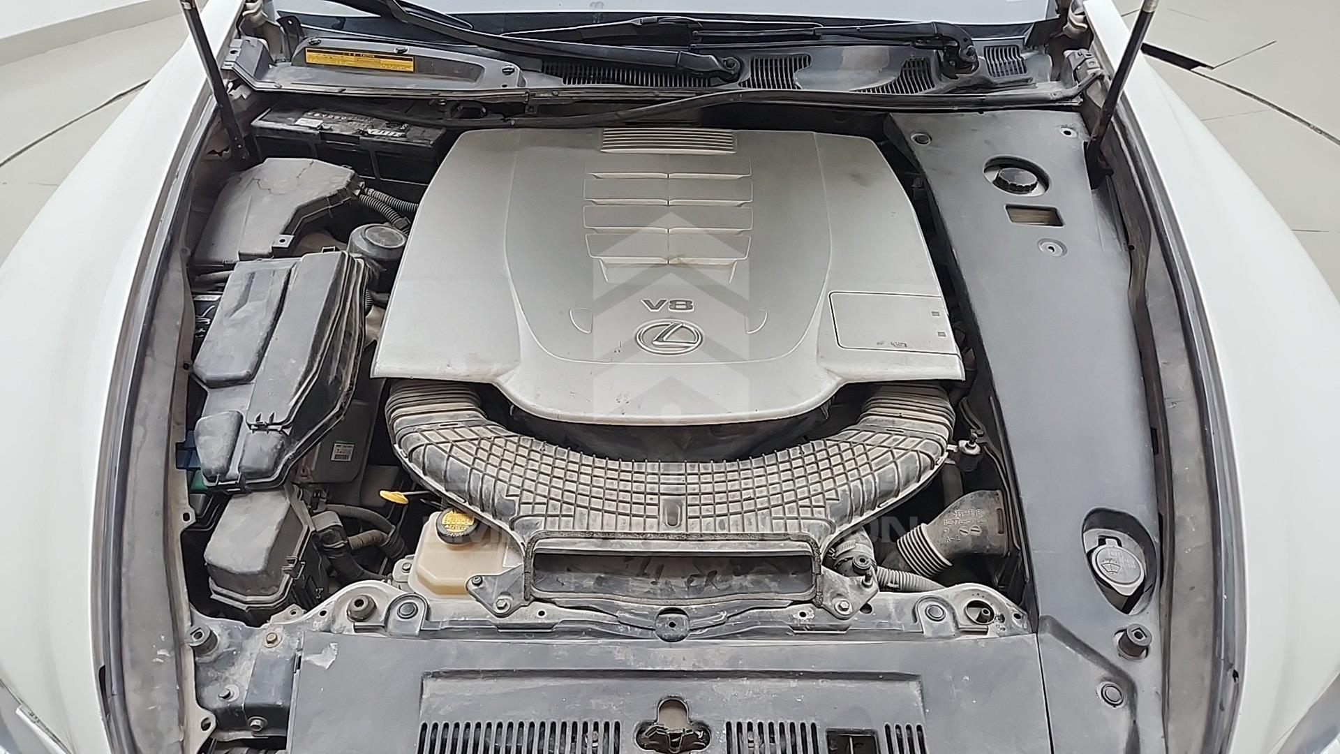 2014 LEXUS LS 460 L VIN: JTHGL46F8E5050906
