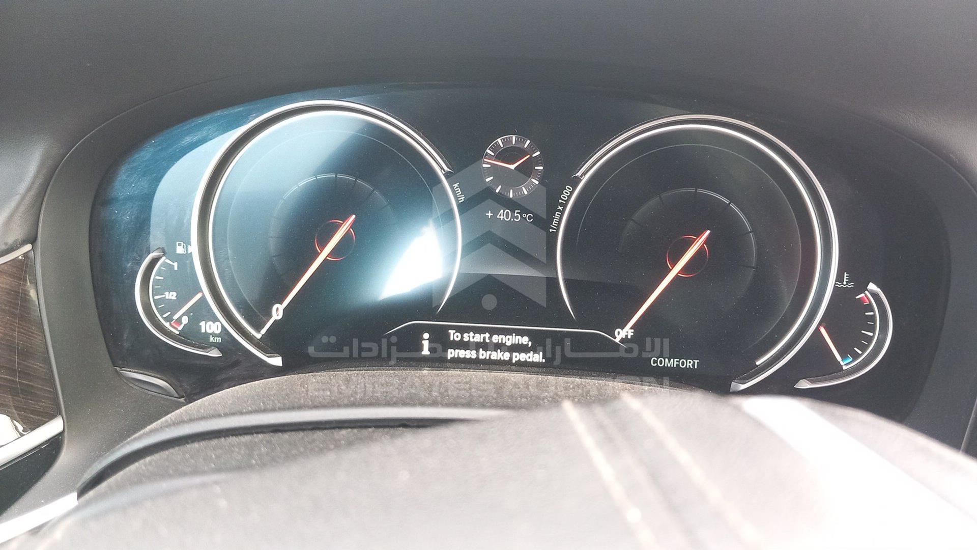 2016 BMW 730 VIN: WBA7E010XGG560458