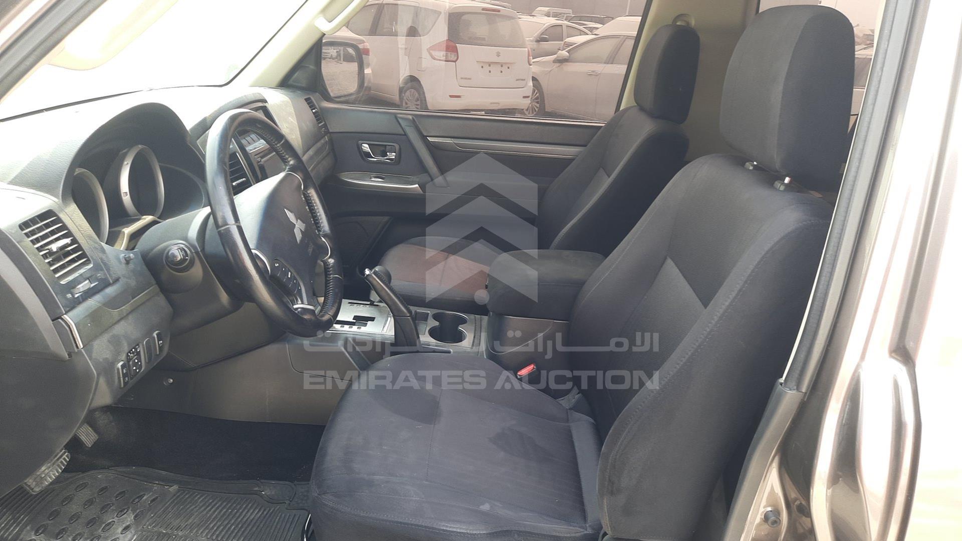 2016 MITSUBISHI PAJERO VIN: JMYMRV85WGJ725010