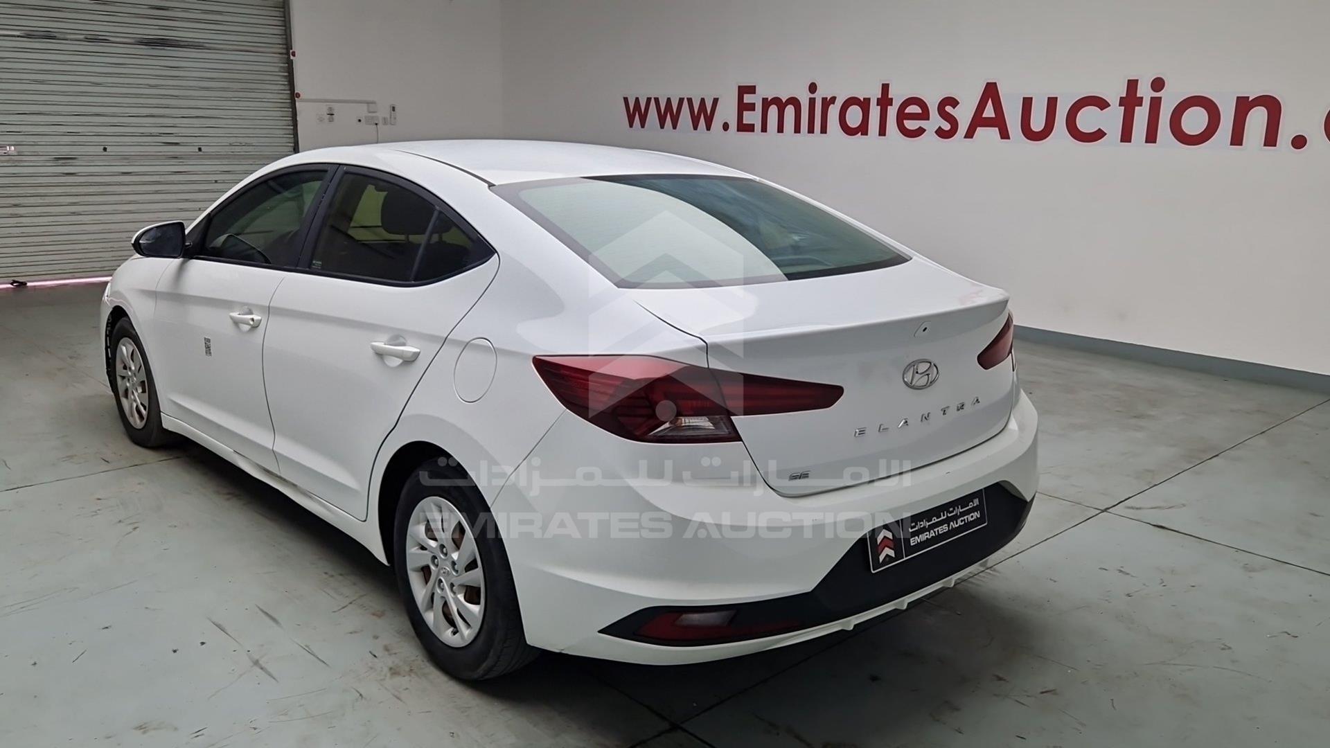 2019 HYUNDAI ELANTRA VIN: 5NPD74LFXKH421749
