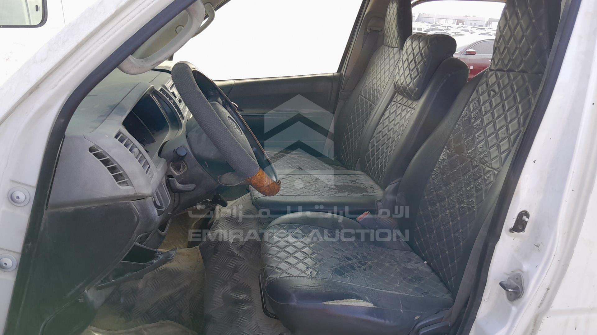 2007 TOYOTA HIACE VIN: JTGJX02P870010864