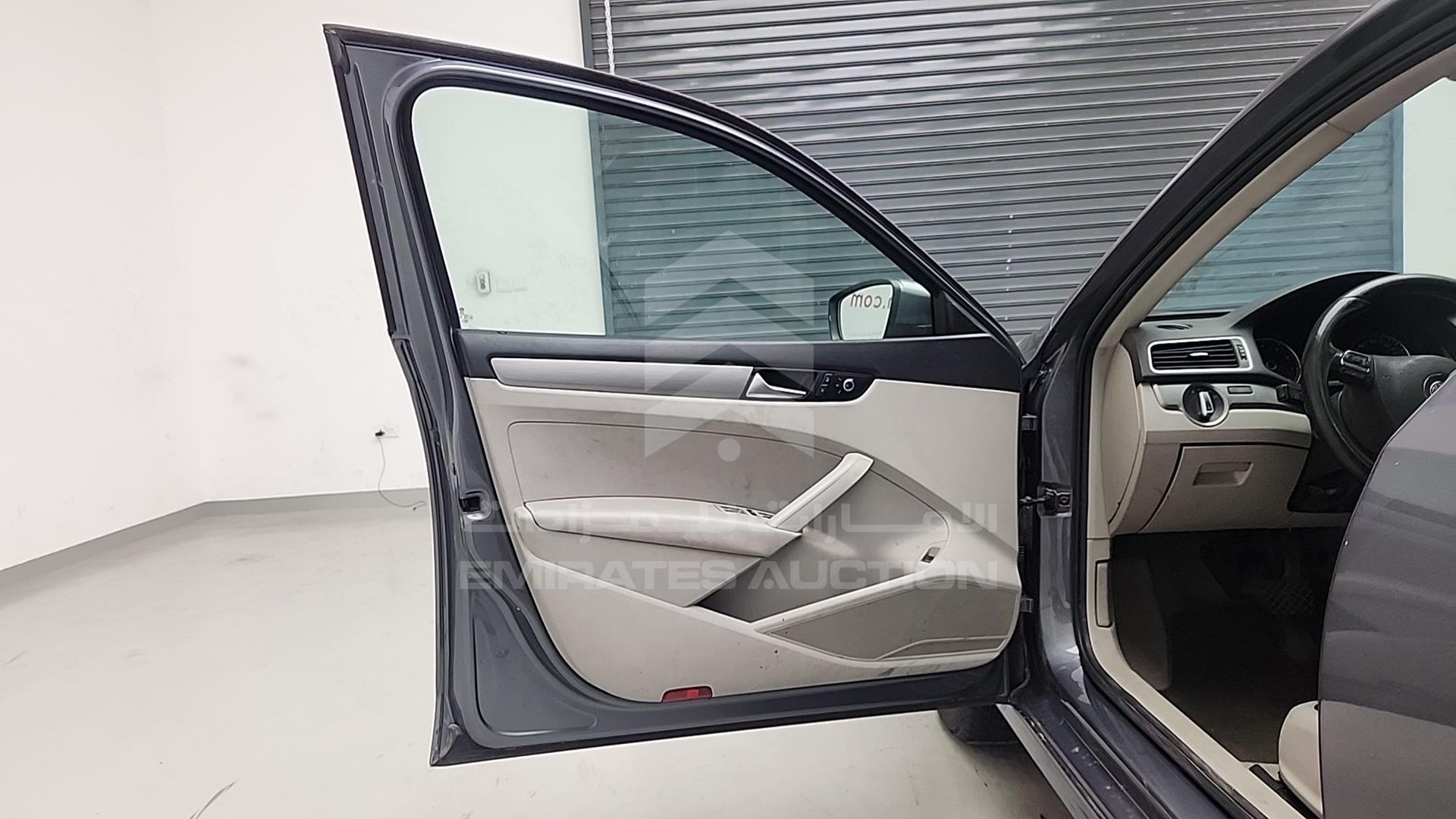 2015 VOLKSWAGEN PASSAT VIN: WVWBR7A3XFC061072