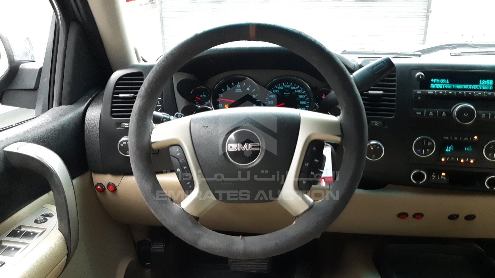 2008 GMC SIERRA VIN: 1GTHK23K28F149573