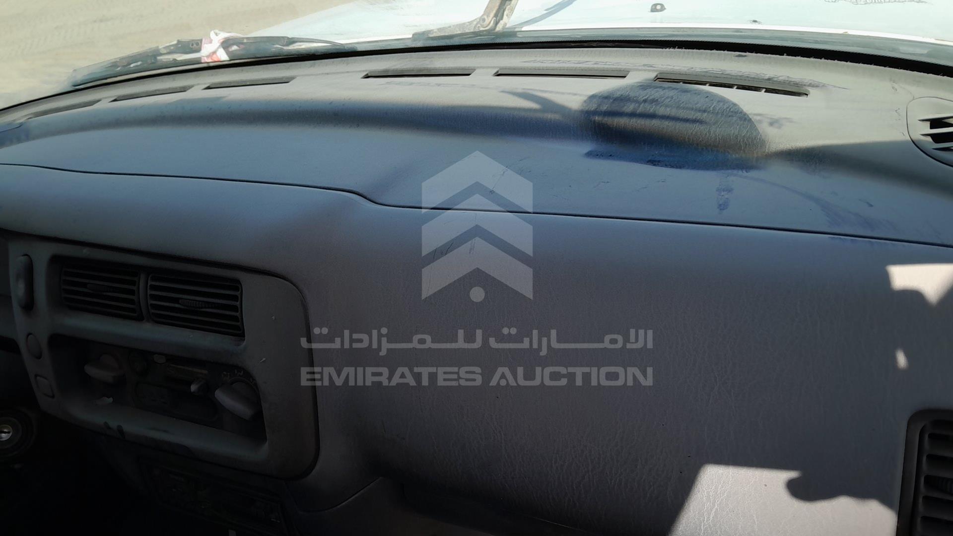 2004 MITSUBISHI L 200 VIN: MMBJNK6204D039338