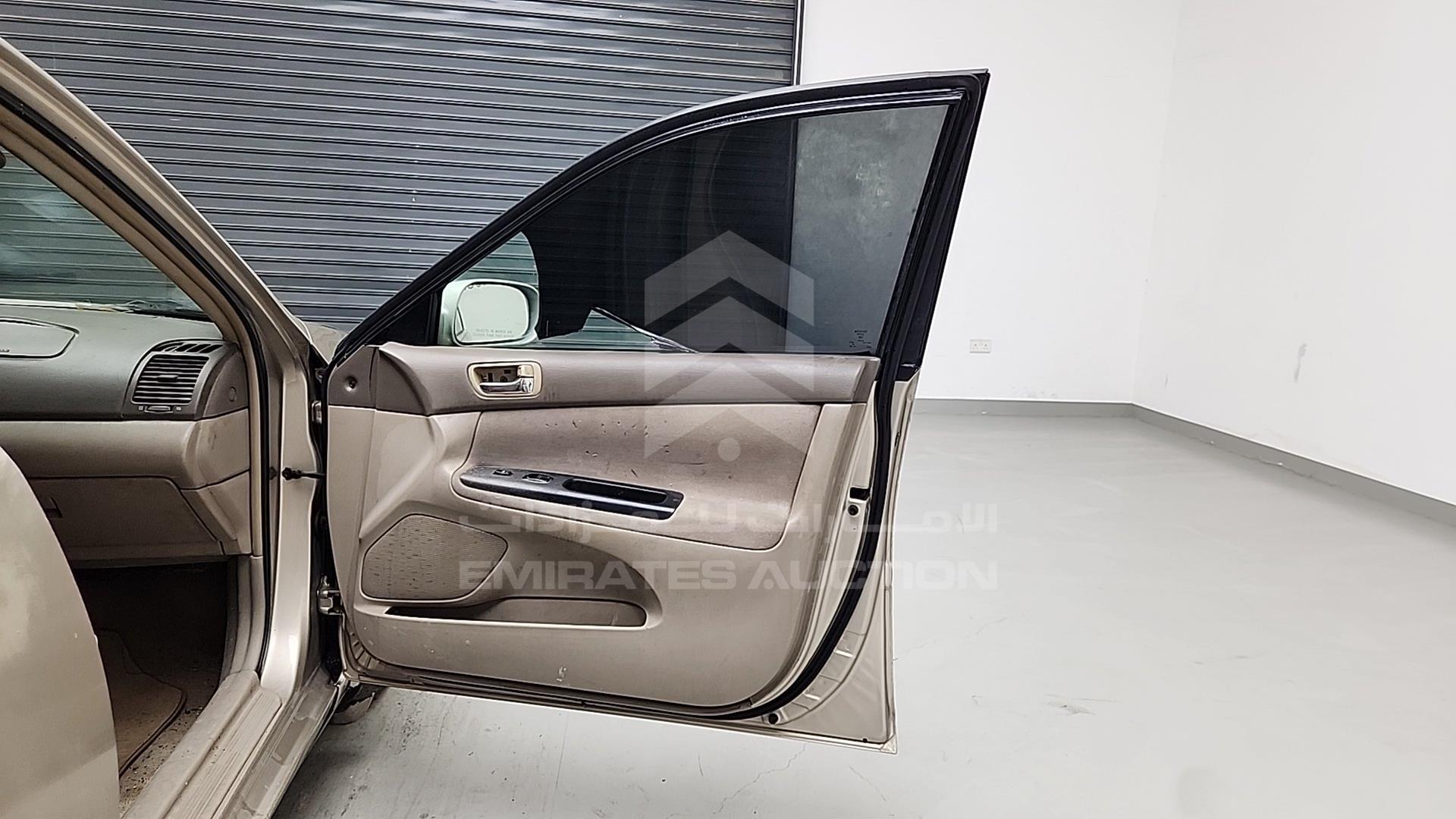 2005 TOYOTA CAMRY VIN: 4T1BE32K55U387943