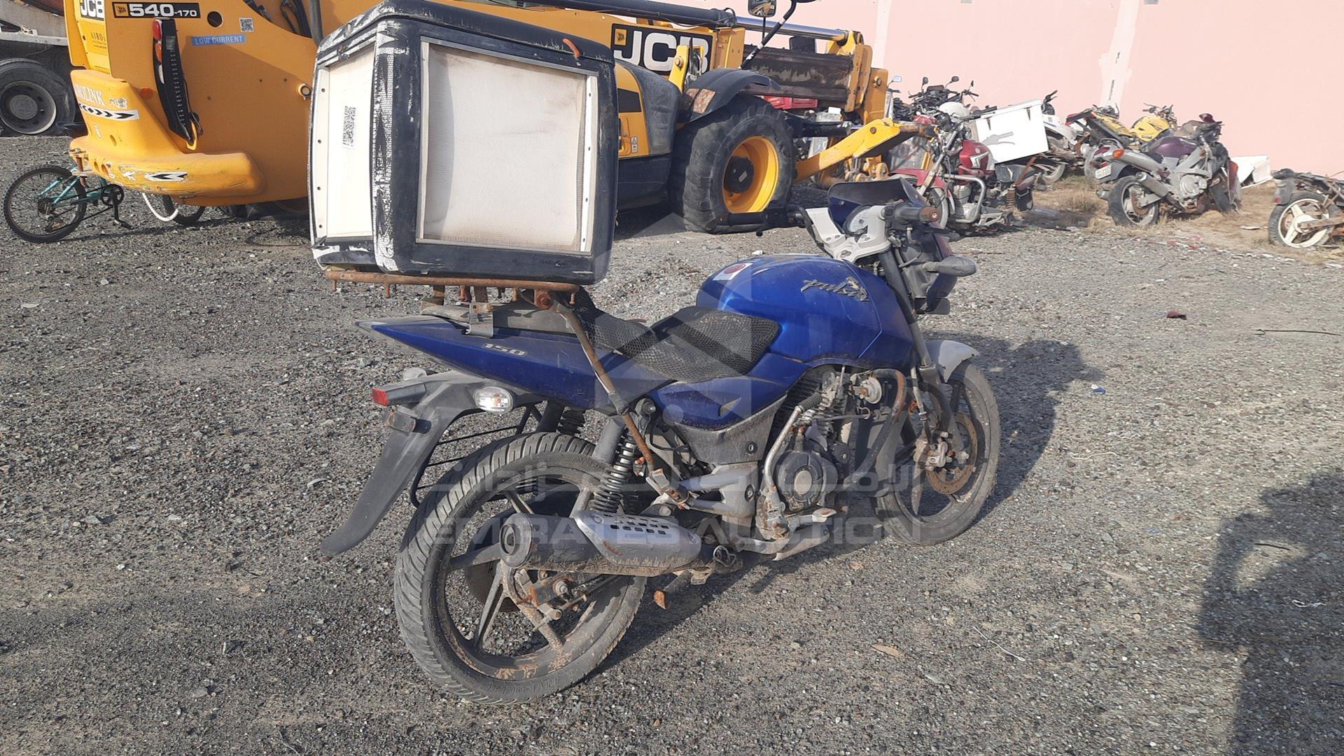 2011 BAJAJ 150 CC VIN: MD2DHDHZZUCC83330