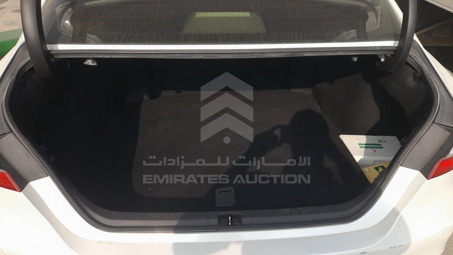2018 TOYOTA CAMRY VIN: JTNBF9HK4J3014819