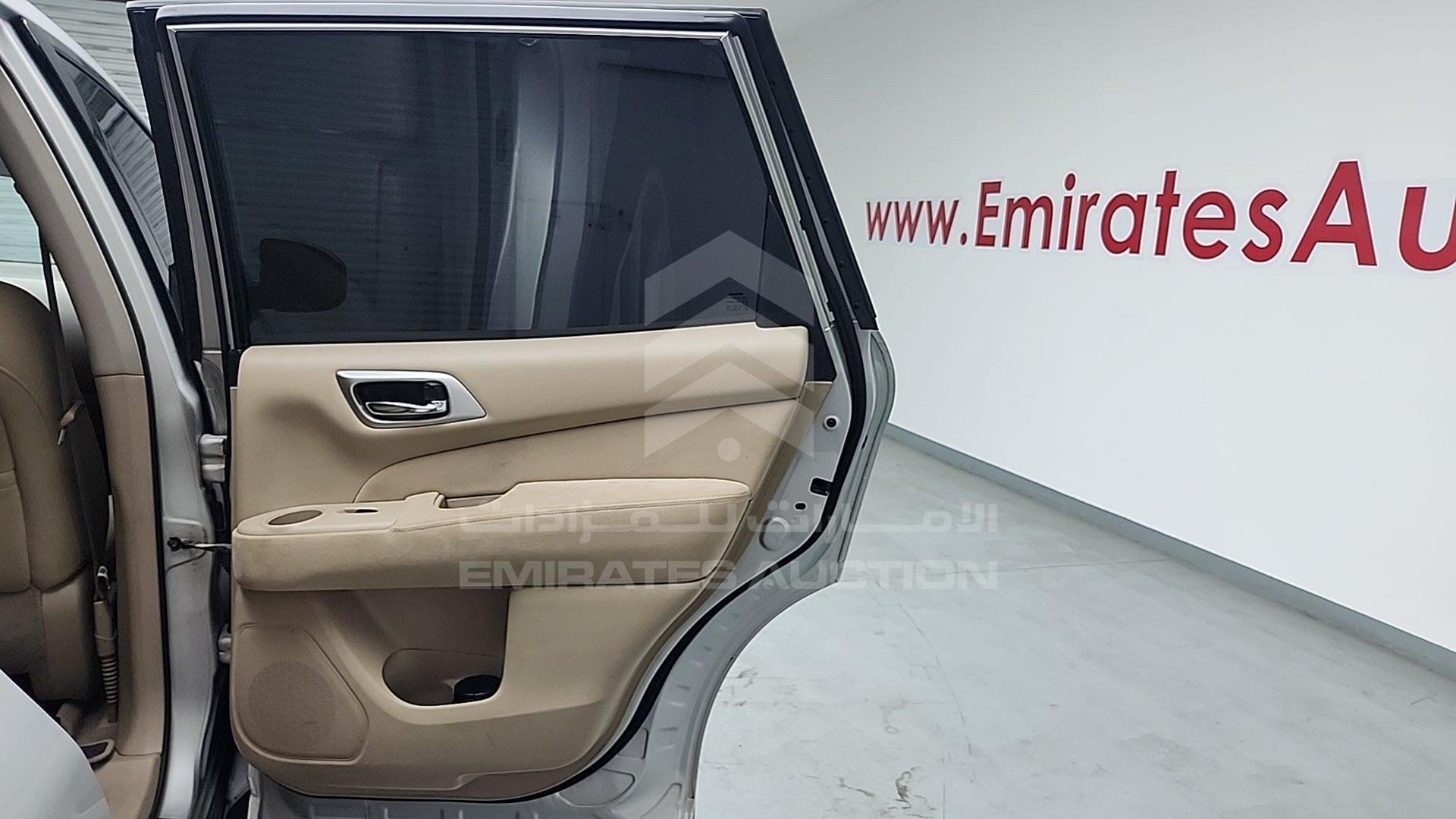2015 NISSAN PATHFINDER VIN: 5N1AR2M74FC610631