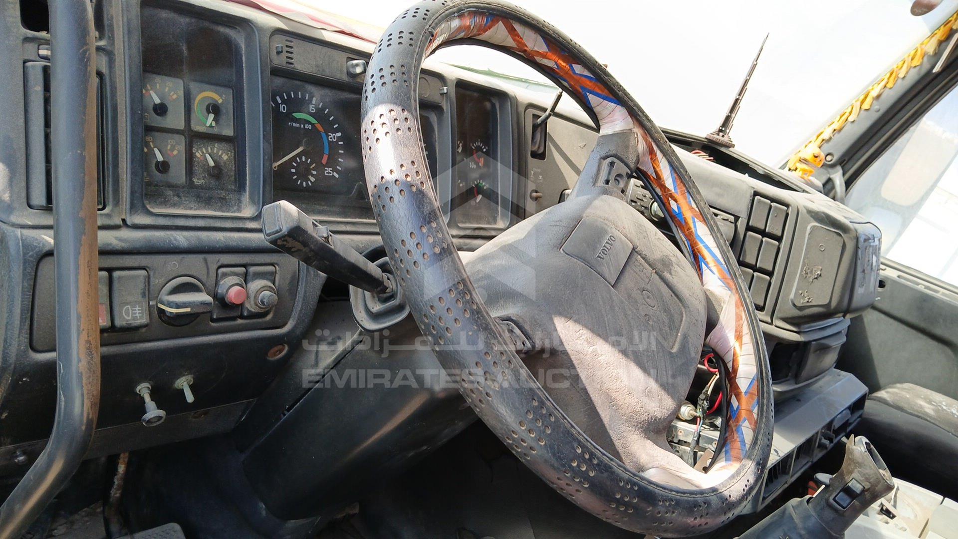1998 VOLVO FH 12 VIN: YV2A4B3D3WA279407