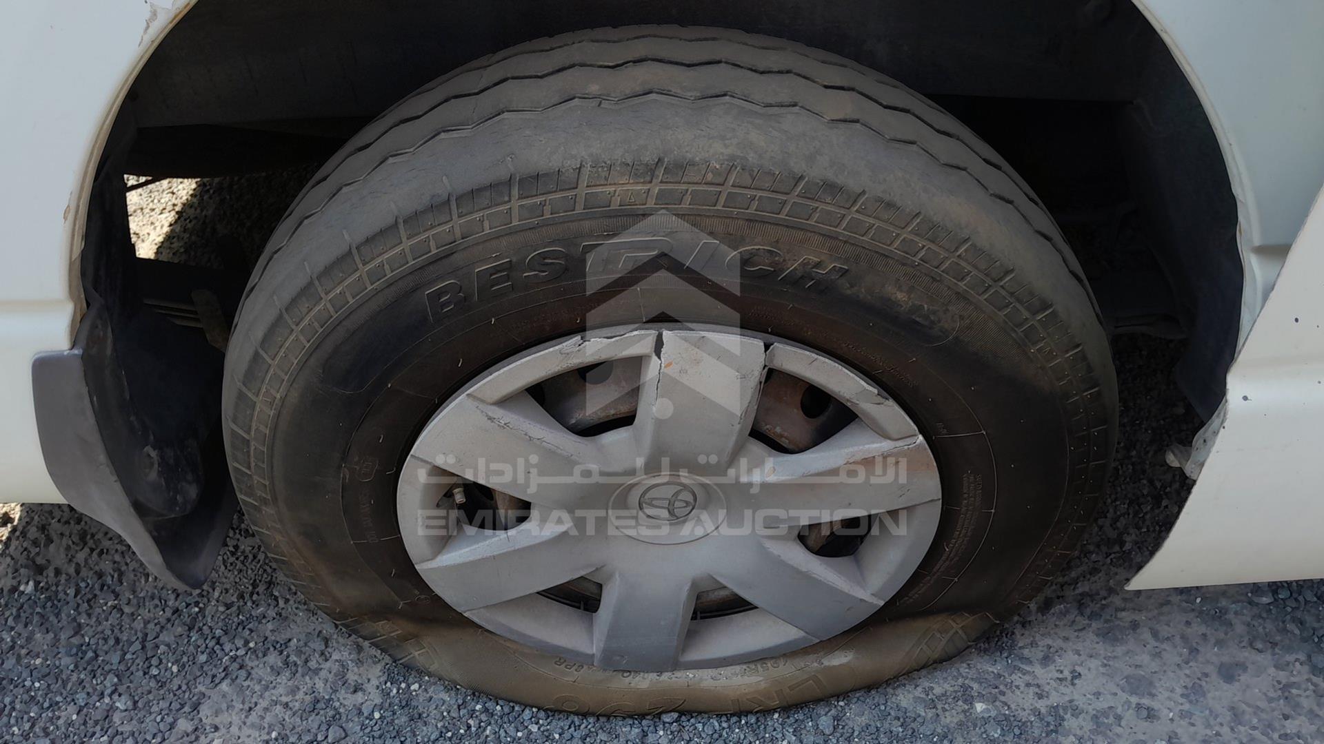 2011 TOYOTA HIACE VIN: JTGJX02P9B5021450