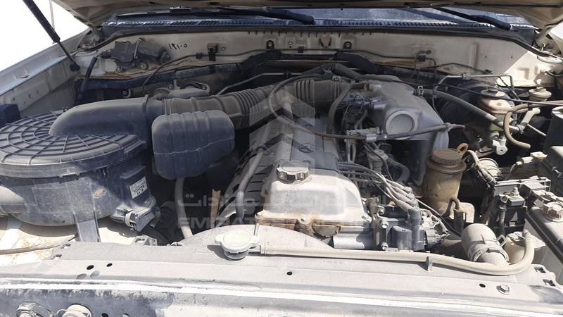 VIN: JTGHJ01J473010873 Auction: EmiratesAuction Lot: 342856 JTGHJ01J473010873 Toyota Land Cruiser 2007 WHITE Photo 25