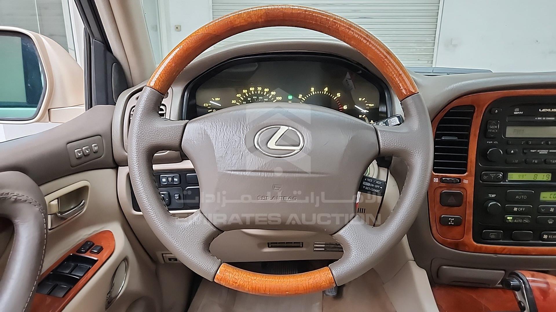 2001 LEXUS LX 470 VIN: JTJHT00W513501087