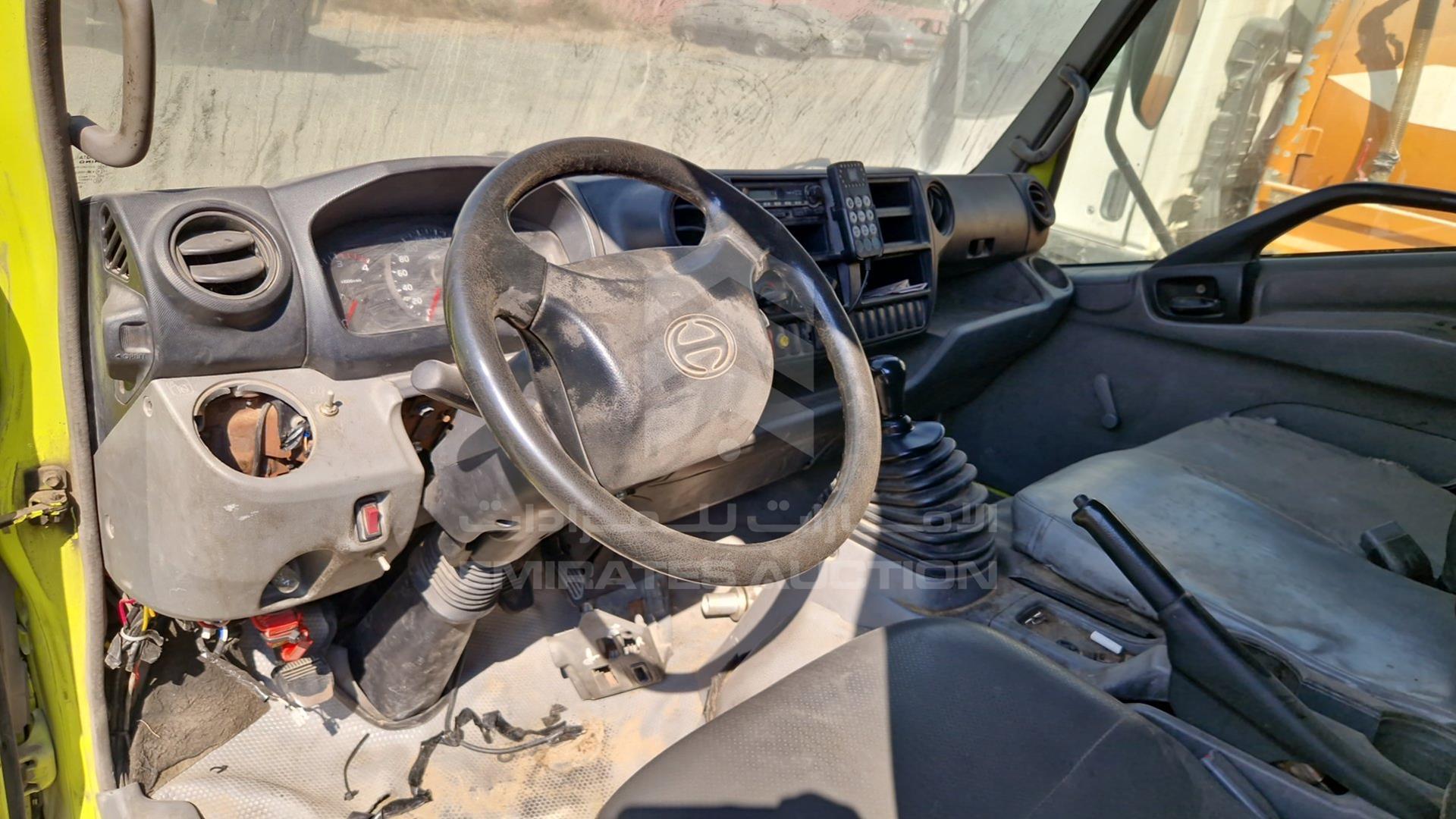 2014 HINO 300 VIN: JHHLCK1H3EK007280