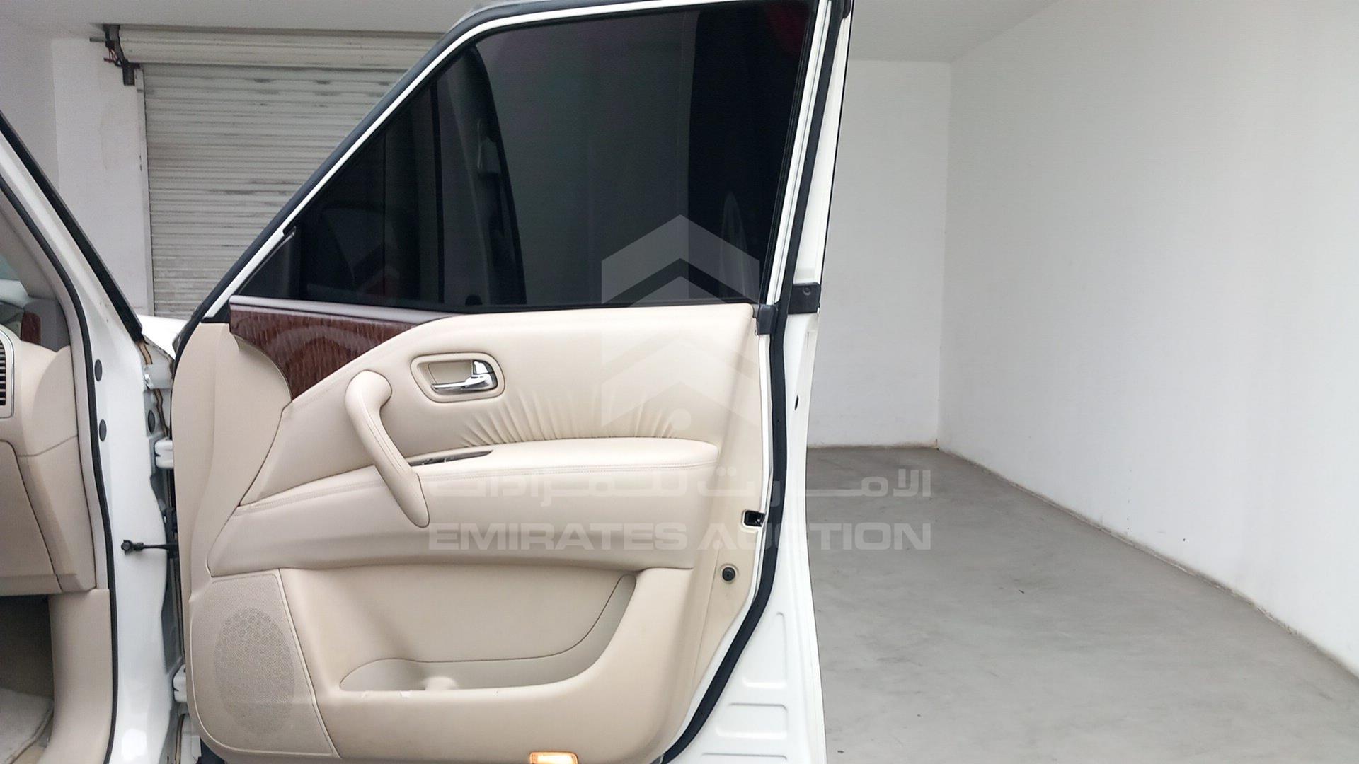 2017 NISSAN PATROL VIN: JN8AY2NY2H9306961