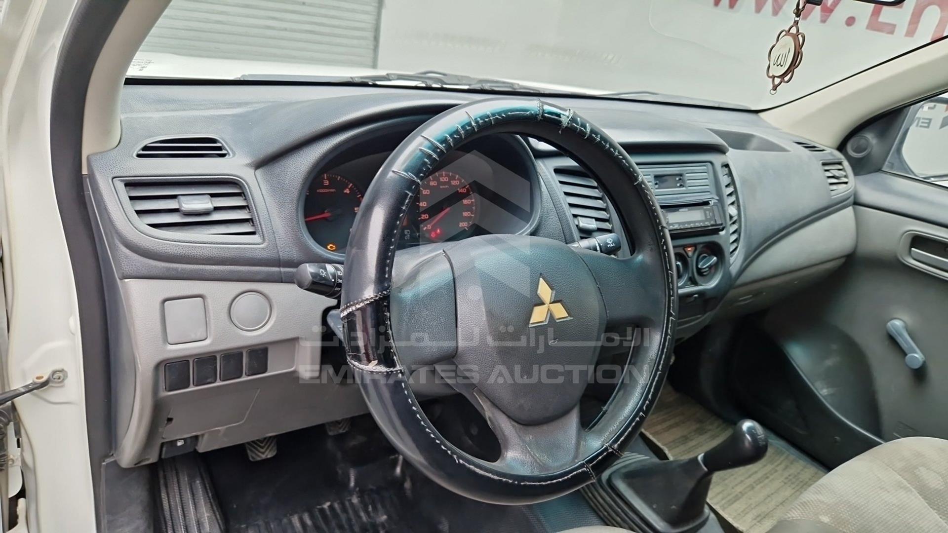 2016 MITSUBISHI L 200 VIN: MMBJNKJ30GH045384