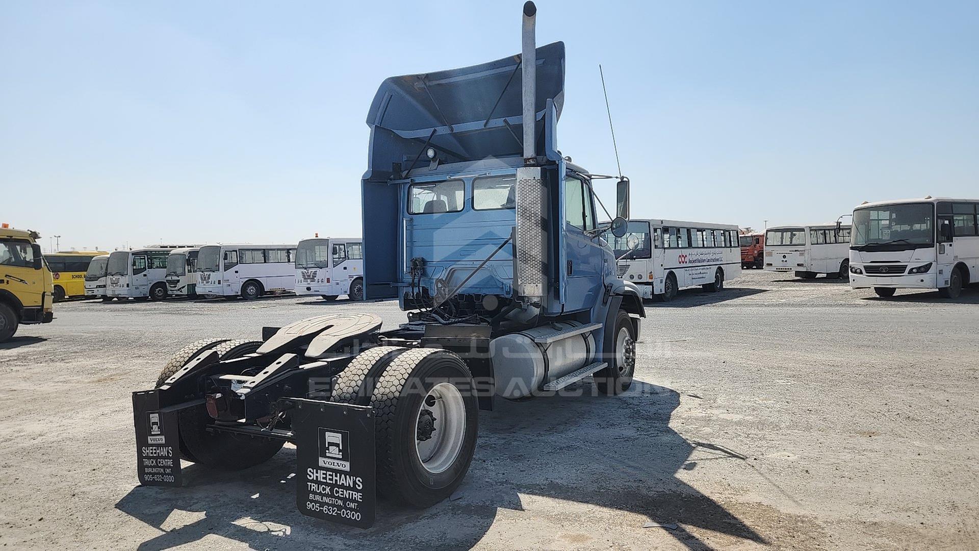 2001 FREIGHTLINER FL 80 VIN: 1FUWTMCB41HH38291