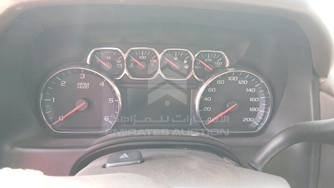 2019 Chevrolet Suburban — Speedometer & RPM Gauges — Photo 14