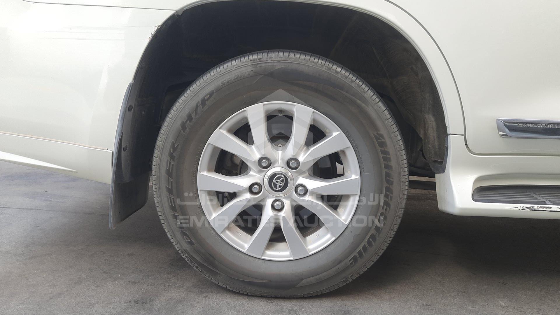 2018 TOYOTA LAND CRUISER VIN: JTMHU01J1J5143686