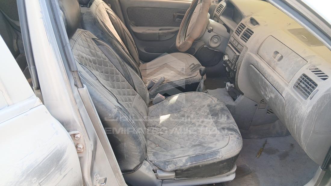 2005 Kia Rio — Front Right Passenger Seat View — Photo 22