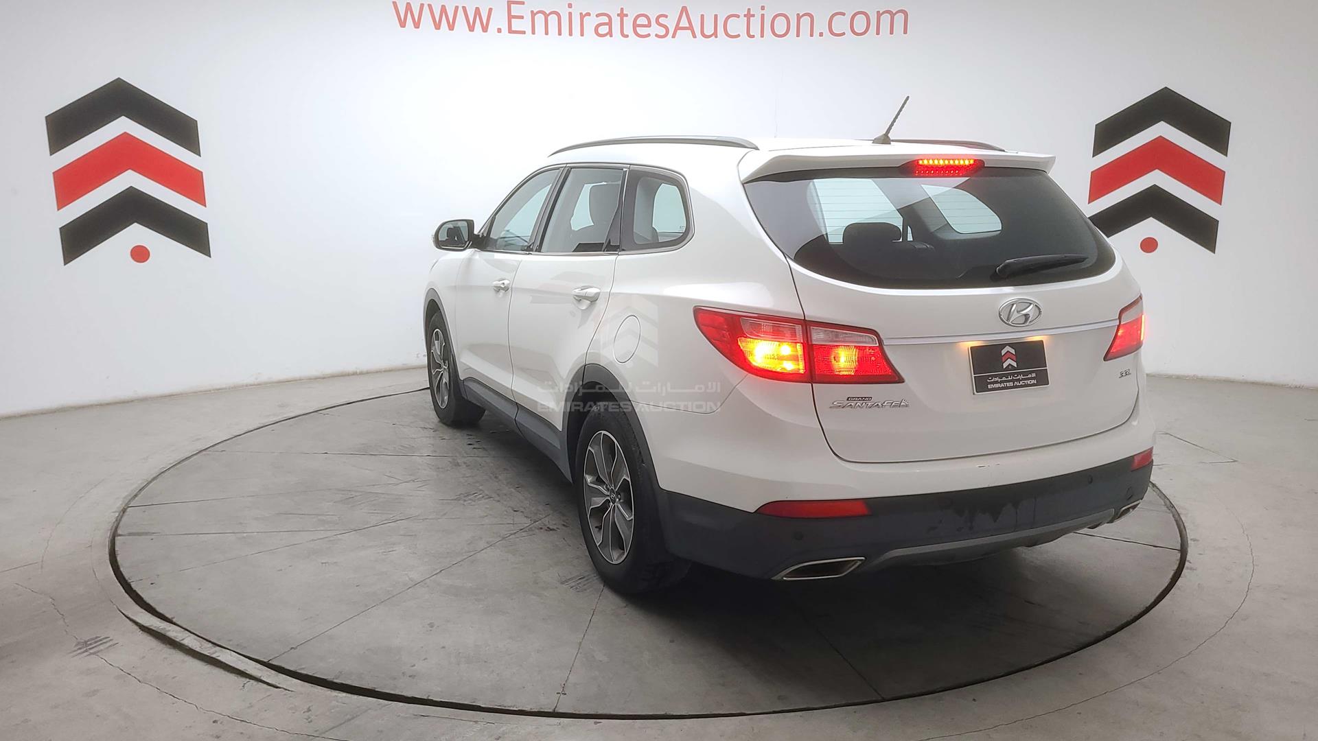 2014 HYUNDAI SANTA FE VIN: KMHSM81E6EU050192
