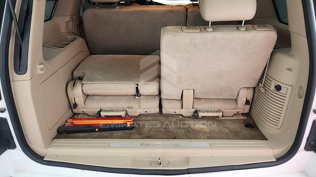 2009 GMC Yukon — Trunk Interior View — Photo 22