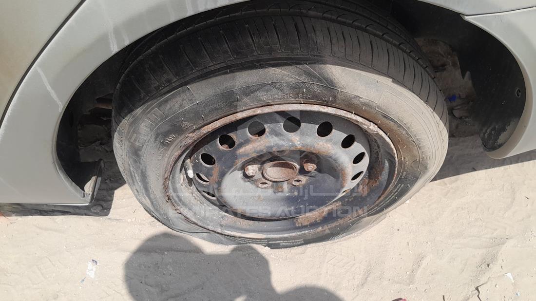 2004 Toyota Camry — Rear Left Tyre — Photo 31