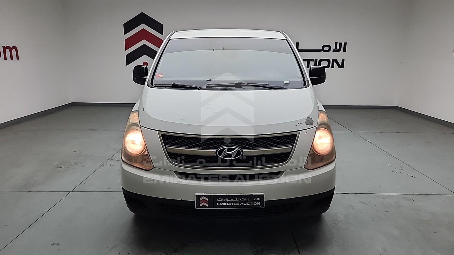 2012 HYUNDAI H1 VIN: KMHWG81R6CU367947