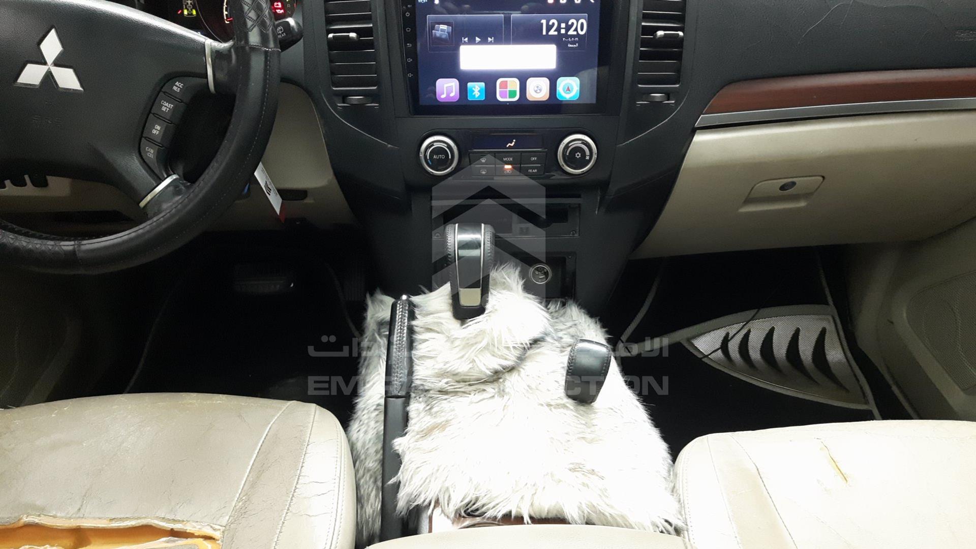 2008 MITSUBISHI PAJERO VIN: JMYLRV93W8J728895