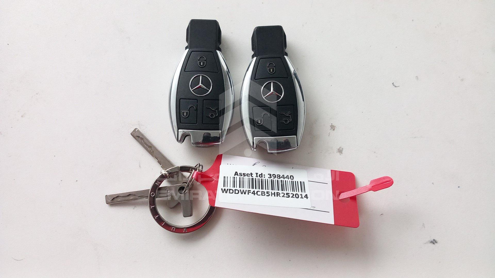2017 MERCEDES C200 VIN: WDDWF4CB5HR252014