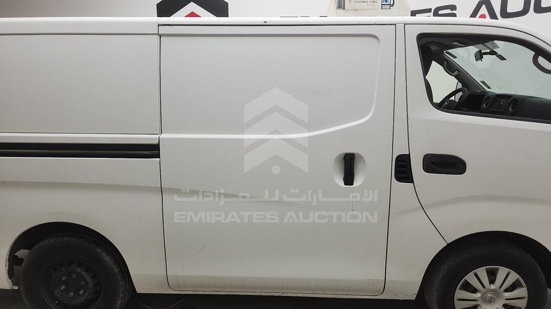 2020 Nissan Urvan — Rear Right Door — Photo 14