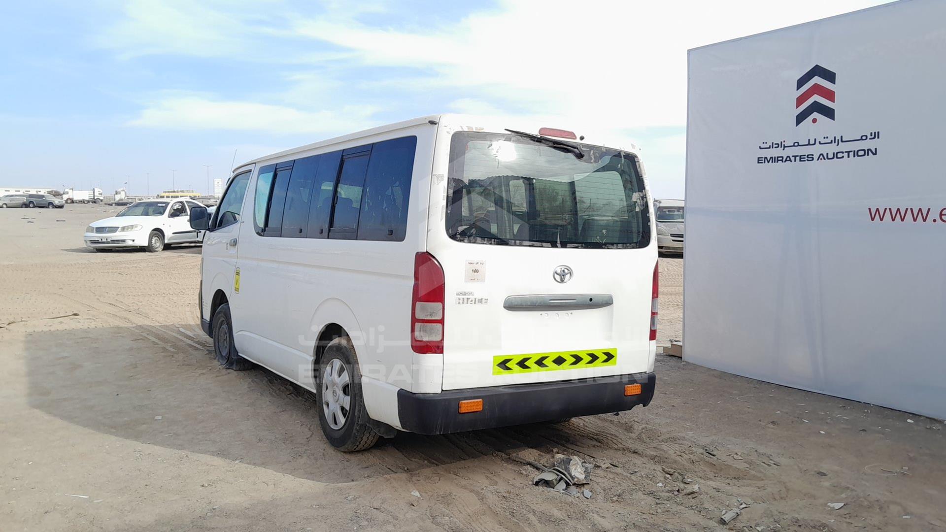 2010 TOYOTA HIACE VIN: JTGJX02P2A0029093