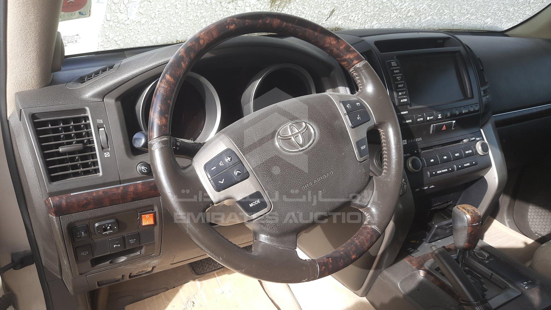 2010 TOYOTA LAND CRUISER VIN: JTMHT05J8A4037075