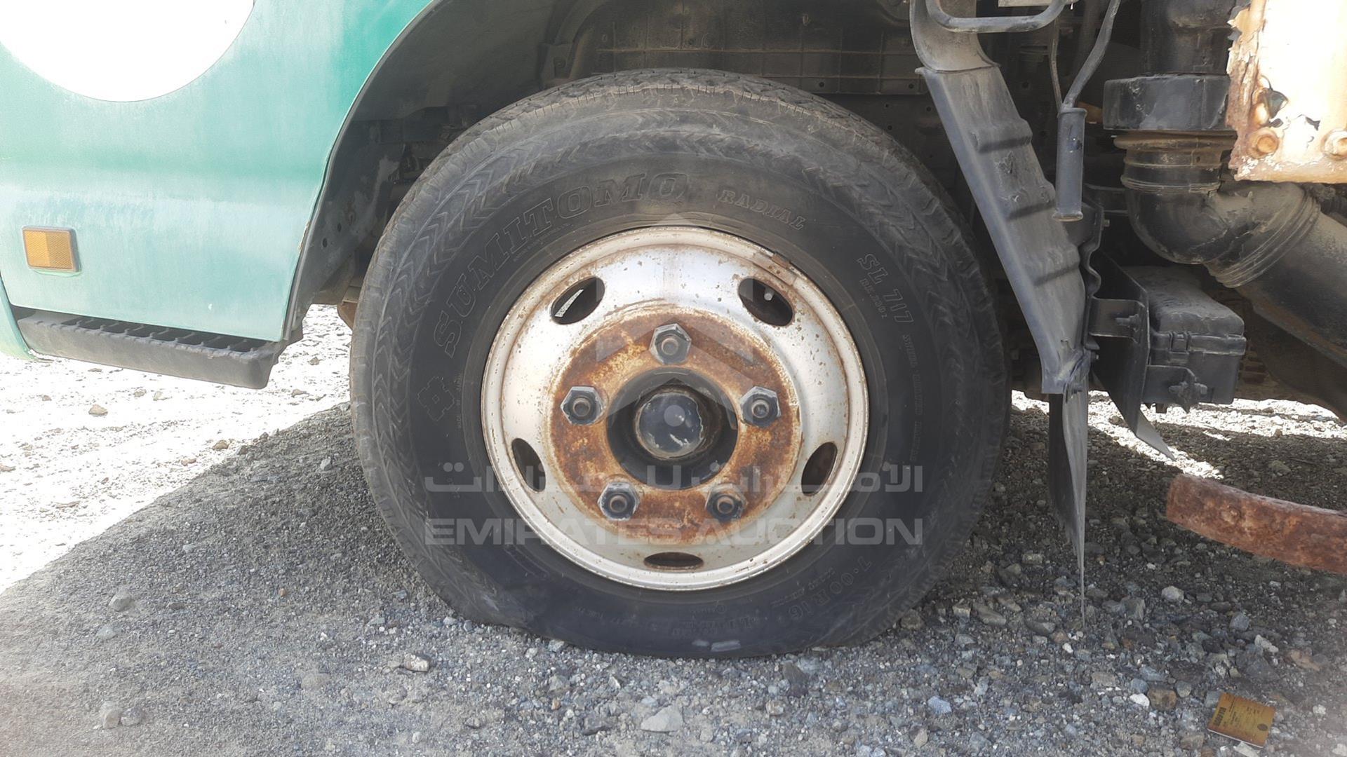 2007 ISUZU NKR VIN: JAAJP24G077K01232