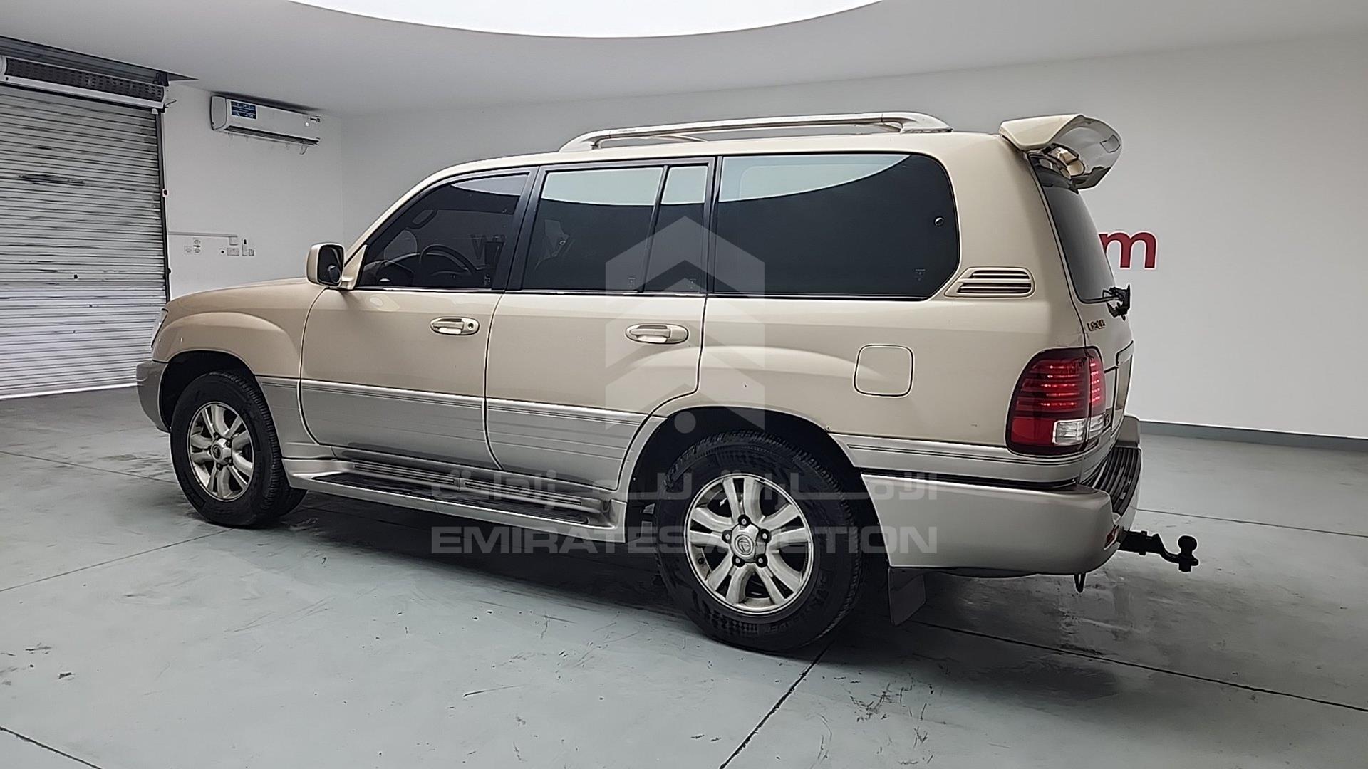 2001 LEXUS LX 470 VIN: JTJHT00W513503311